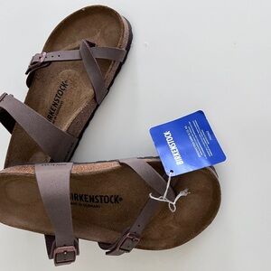 Brand new Birkenstock with tags. ❤️
